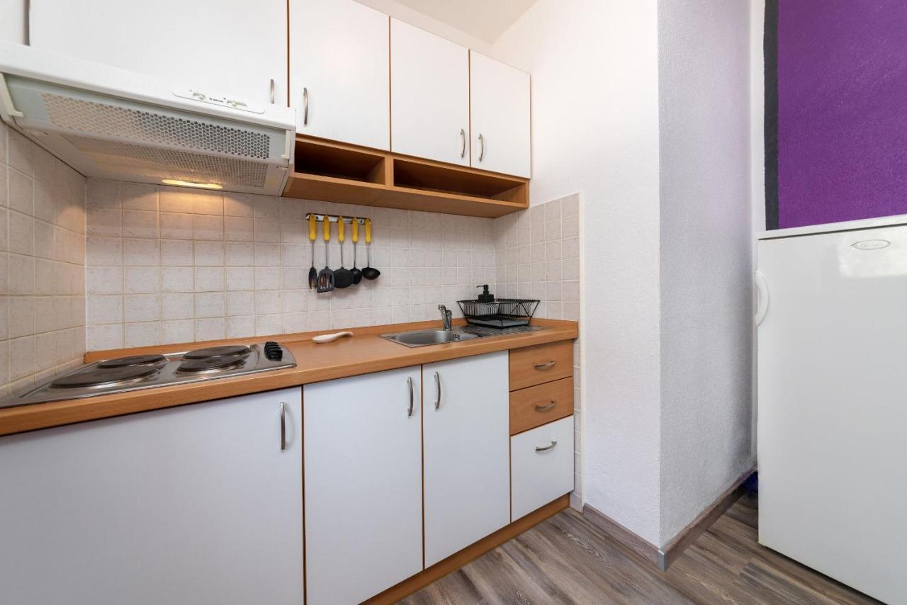 Apartments Miri Врсар Экстерьер фото