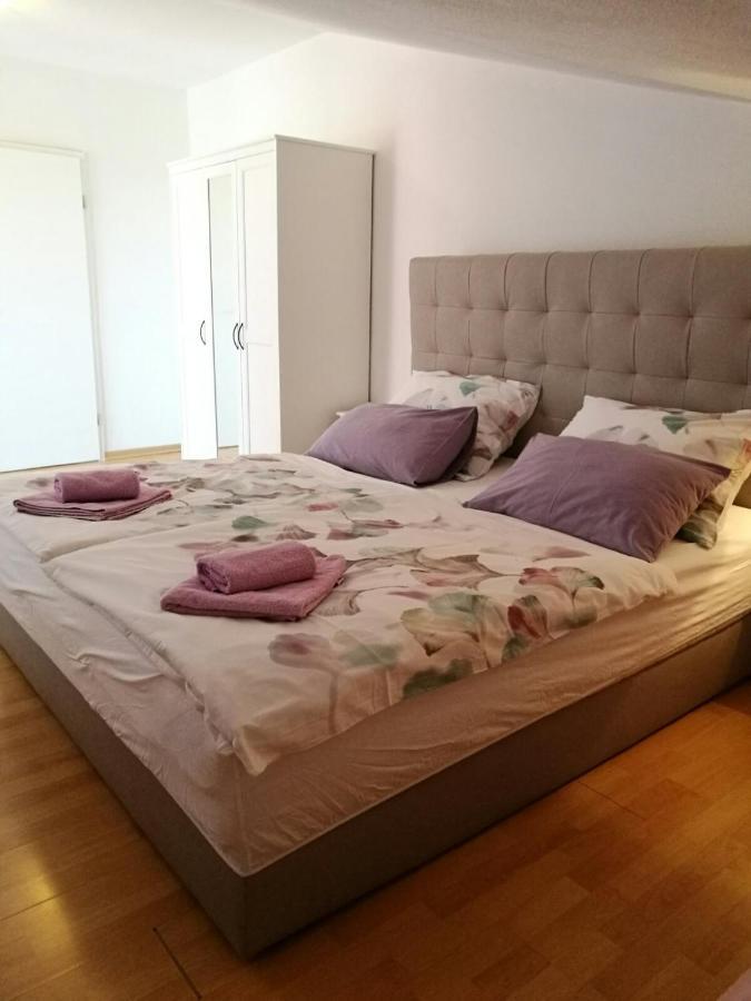 Apartments Miri Врсар Экстерьер фото